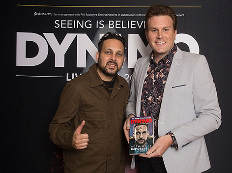 Auckland Magician Mick Peck pictured with Dynamo the magician at his New Zealand tour